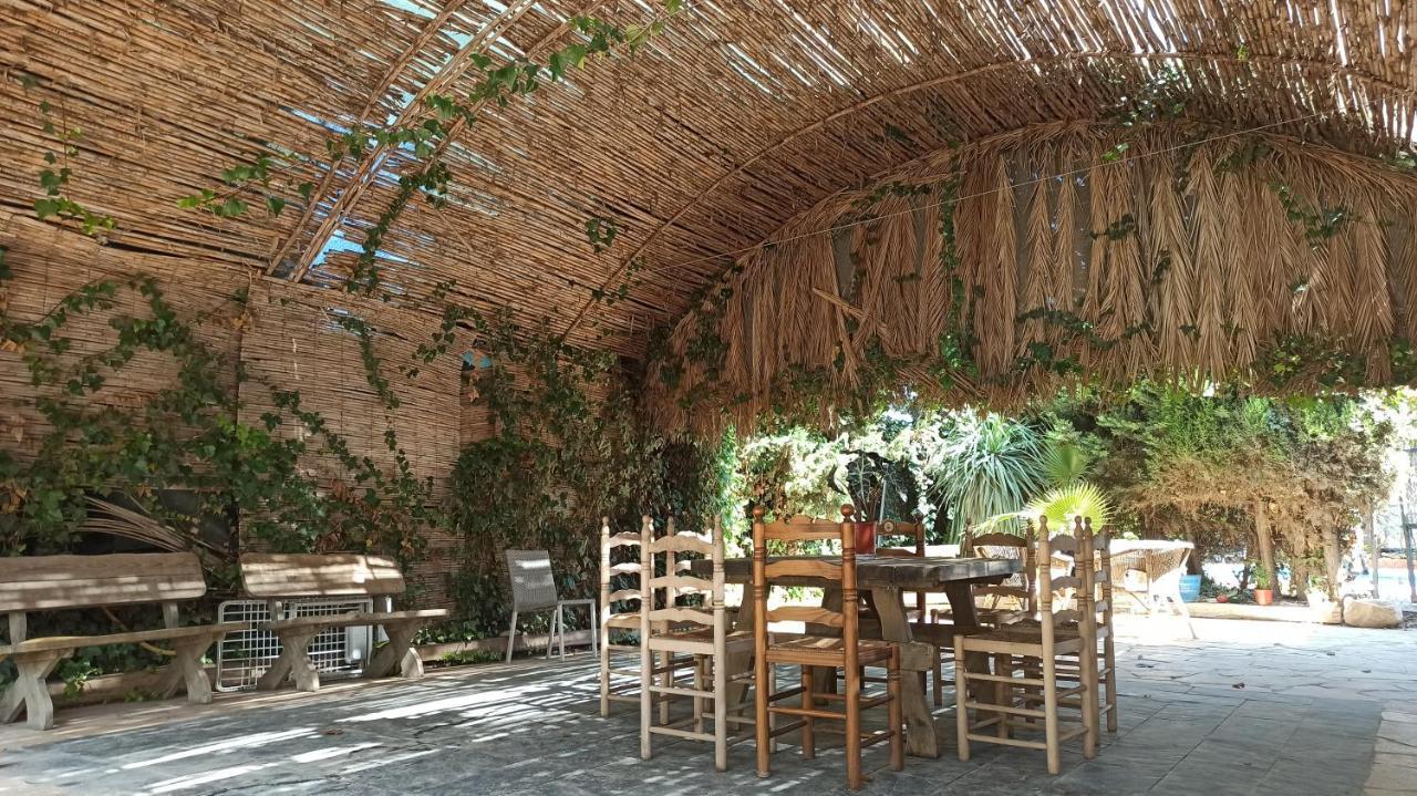 Bakit House - Casa Rural Con Piscina Águilas Eksteriør bilde