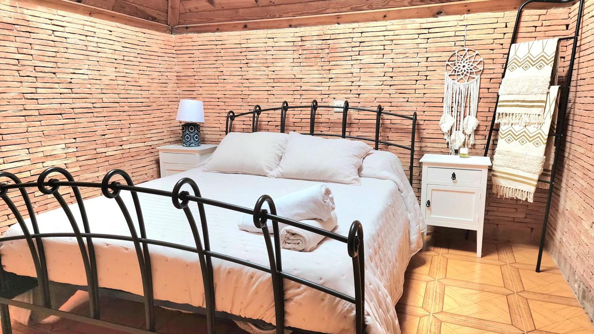 Bakit House - Casa Rural Con Piscina Águilas Eksteriør bilde